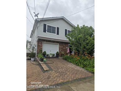 Superb Annadale location near train, buses, shops and - photo 1