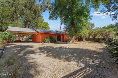 Unlock the possibilities with this rare duplex-zoned property in - photo 8