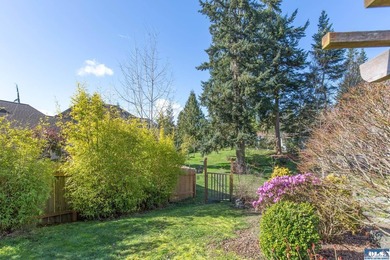Quality-built custom home by Joe Fazio. Golf course views from - photo 18