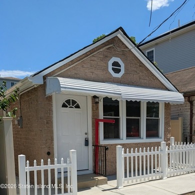 Stop renting and buy your dream home by the beach! This detached - photo 1