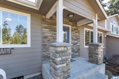 Quality-built custom home by Joe Fazio. Golf course views from - photo 24