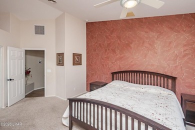 Beautifully maintained single-owner home offering 3 bedrooms, 2 - photo 25