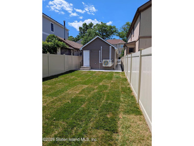 Stop renting and buy your dream home by the beach! This detached - photo 8