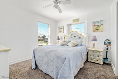 Gulf-access canal frontage - Brand-new pool & spa - Dual-zone - photo 32