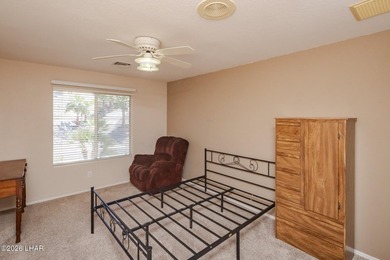 Beautifully maintained single-owner home offering 3 bedrooms, 2 - photo 33