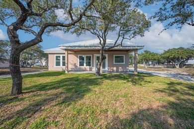 Beautiful new 3/2/2 home in secluded St. Andrews Place, nestled - photo 40