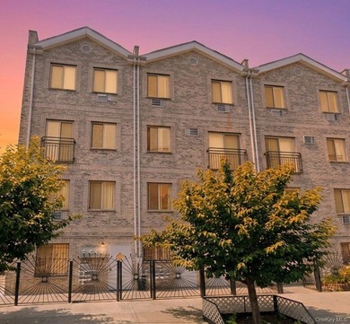 Welcome to your new home at the Parkside Condominiums Complex! - photo 1