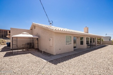 Beautifully maintained single-owner home offering 3 bedrooms, 2 - photo 45
