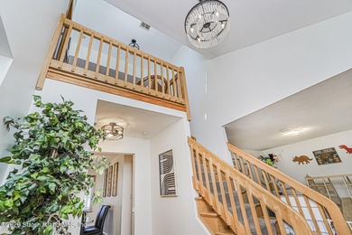 Open House 6/20 & 6/21 12-2pm. Located in the heart of Dongan - photo 5