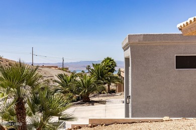 Beautifully maintained single-owner home offering 3 bedrooms, 2 - photo 47