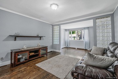 Beautiful West Islip Colonial on a huge double lot with - photo 5