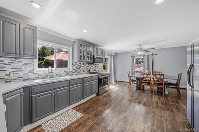 Beautiful West Islip Colonial on a huge double lot with - photo 9