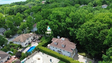 Luxury Cul-de-Sac Retreat with Exceptional Space and - photo 3