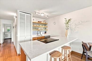 Ideally positioned in one of the most desirable locations within - photo 11