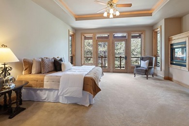 Located on the golf course, with mountain views, this NW lodge - photo 12