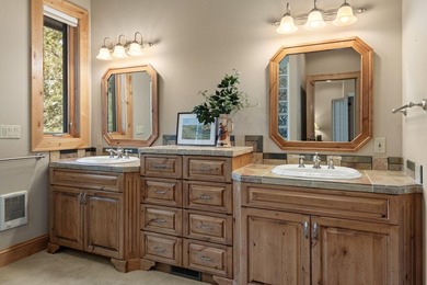 Located on the golf course, with mountain views, this NW lodge - photo 14