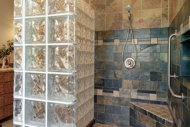 Located on the golf course, with mountain views, this NW lodge - photo 16