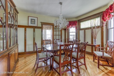 Welcome to 26 Dakota Pl, a single family detached colonial in - photo 9