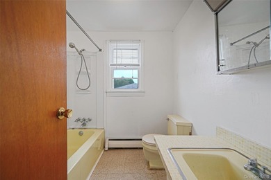 This spacious five-bedroom, two-full-bath corner-lot home in - photo 20