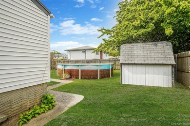 This spacious five-bedroom, two-full-bath corner-lot home in - photo 28