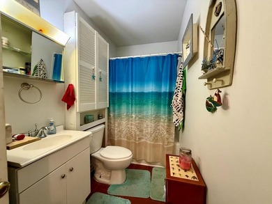 Affordable Waterfront Cottage on Dymer Creek!! Enjoy relaxed - photo 32
