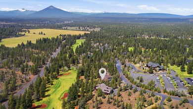 Located on the golf course, with mountain views, this NW lodge - photo 35