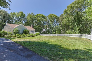 Welcome to 7 Openfield Road! This beautifully updated South - photo 3