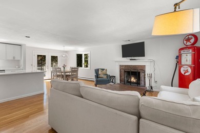 Welcome to 7 Openfield Road! This beautifully updated South - photo 10