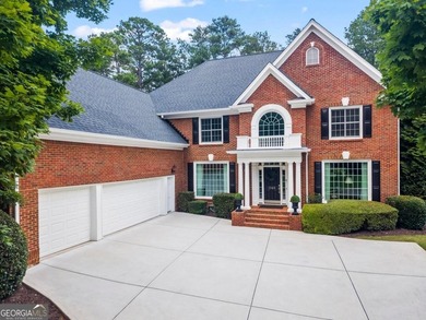 Exceptional Executive Golf Course Estate in Prestigious Windward - photo 1