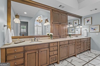 Exceptional Executive Golf Course Estate in Prestigious Windward - photo 8