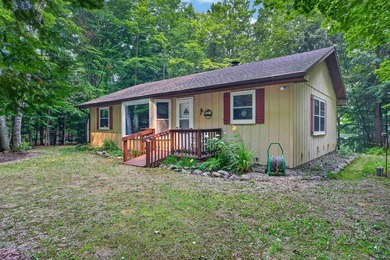 Peaceful waterfront living awaits on Dark Lake! This beautifully - photo 2
