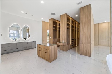 Stunning lakefront estate on the Clermont Chain of Lakes with - photo 15