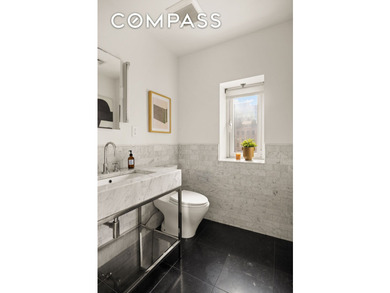 Expansive, 4 Bedroom / 4.5 Bathroom Hudson Square duplex - photo 15