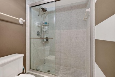 Take a look at this spacious 2 bedroom 2 bath condo located in a - photo 15