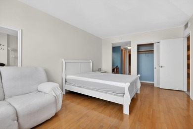 Take a look at this spacious 2 bedroom 2 bath condo located in a - photo 18