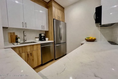 Discover modern luxury in this brand-new 2-bedroom, 2-bathroom - photo 8