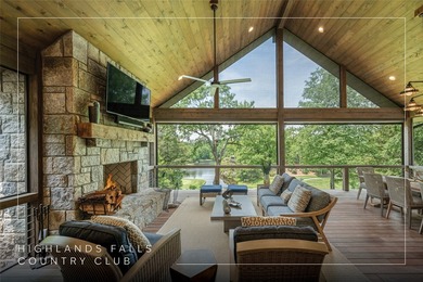 A complete top-to-bottom remodel elevated this mountain modern - photo 3