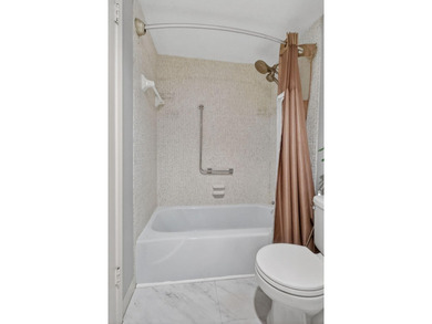 Take a look at this spacious 2 bedroom 2 bath condo located in a - photo 25
