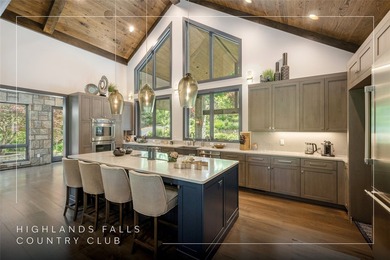 A complete top-to-bottom remodel elevated this mountain modern - photo 8