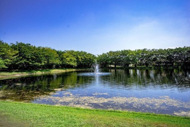 Lake Home For Sale in Delray Beach, Florida