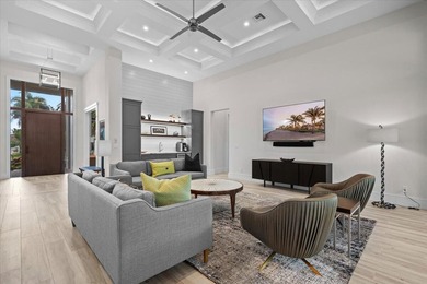 Welcome to an exceptional coastal retreat, where modern luxury - photo 7