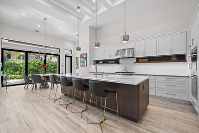 Welcome to an exceptional coastal retreat, where modern luxury - photo 9