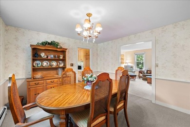 Lovingly cared for by one family since it was built, this - photo 10