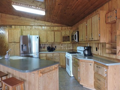 Very spacious and private location. Walking distance to the lake - photo 11