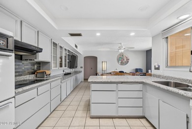 Welcome to this well-maintained Annapolis model. Situated on an - photo 13