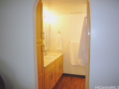 A Boutique condo Located on the Diamond Head side of the Ala Wai - photo 14
