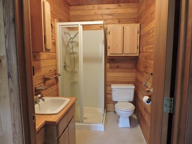 Very spacious and private location. Walking distance to the lake - photo 15