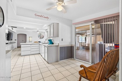 Welcome to this well-maintained Annapolis model. Situated on an - photo 18