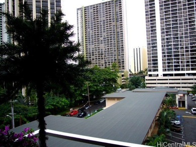 A Boutique condo Located on the Diamond Head side of the Ala Wai - photo 20