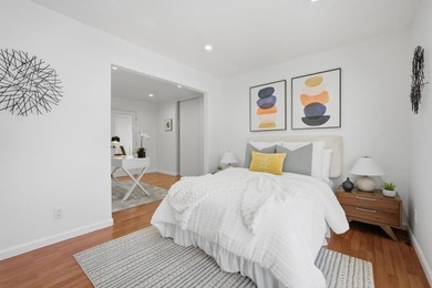 Beautifully maintained and freshly painted, this spacious - photo 20